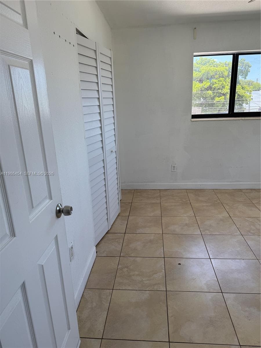 180 NE 71st St # 9, Miami, FL 33138 photo 8