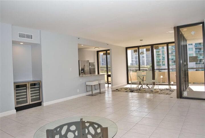 19355 Turnberry Way # 3d, Miami, FL 33180 photo 9