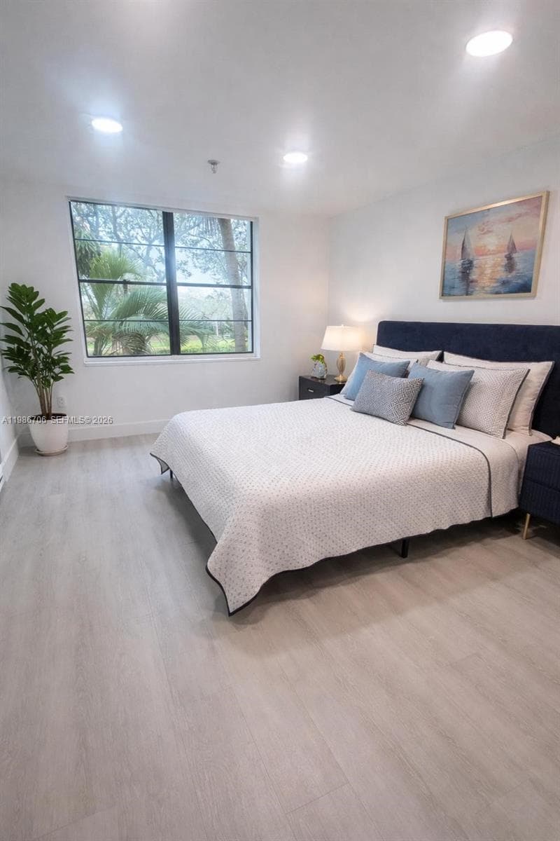 671 NE 195th St # 219-E, Miami, FL 33179 photo 8
