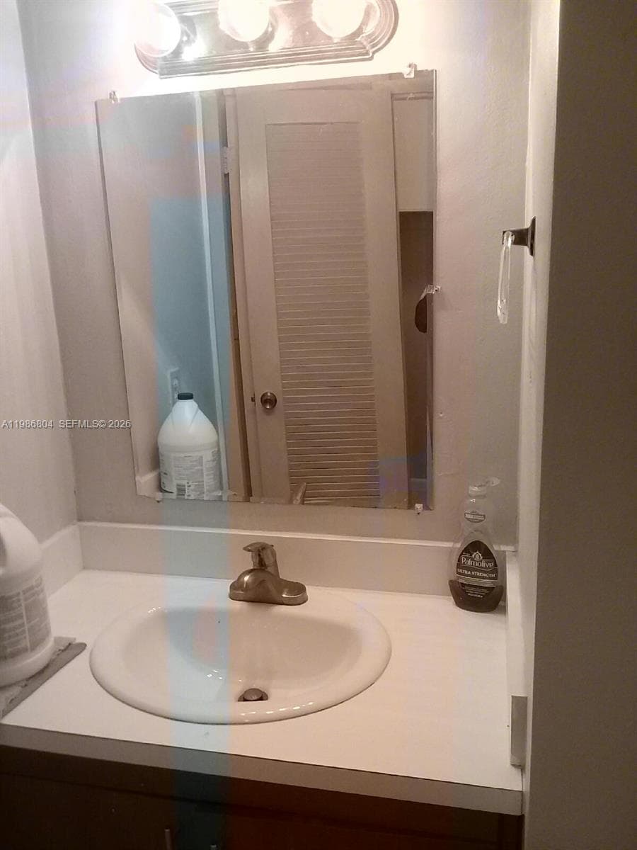 140 Royal Palm Rd # 107, Hialeah Gardens, FL 33016 photo 7