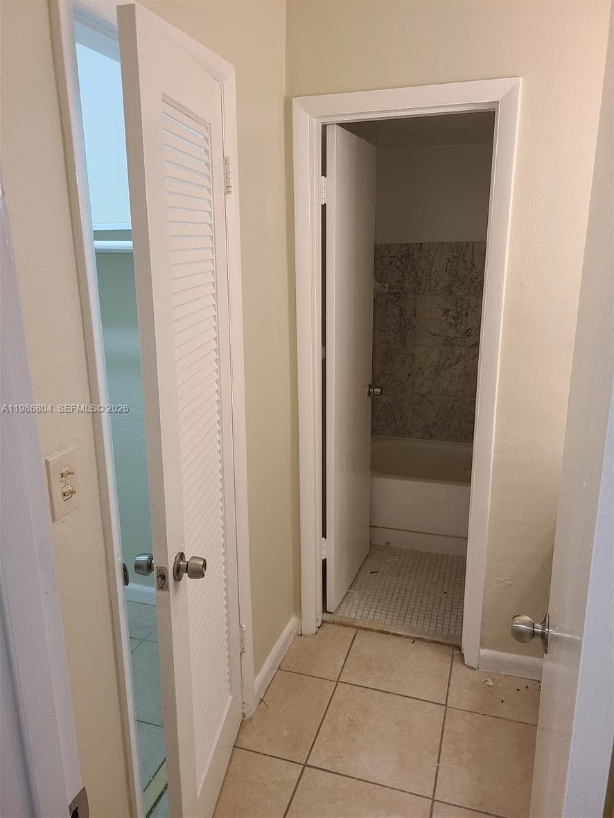 140 Royal Palm Rd # 107, Hialeah Gardens, FL 33016 photo 9