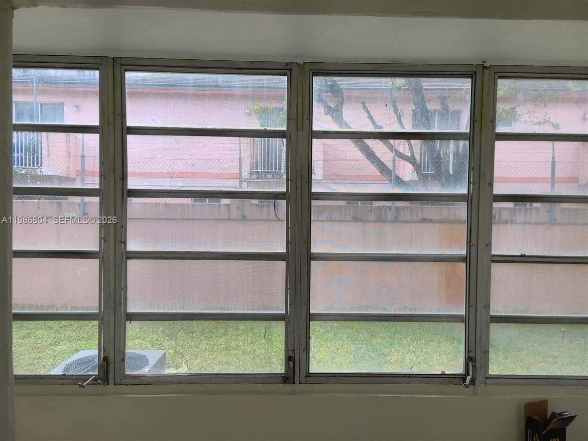 140 Royal Palm Rd # 107, Hialeah Gardens, FL 33016 photo 8