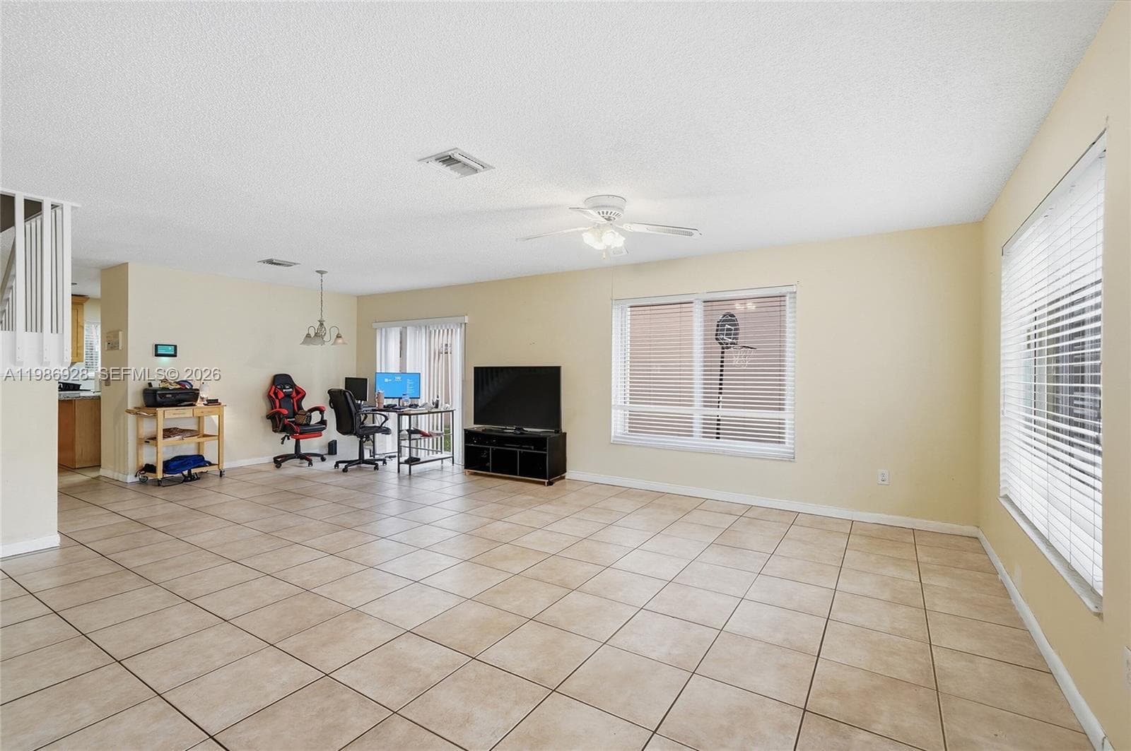 1421 SW 97th Ave, Pembroke Pines, FL 33025 photo 6