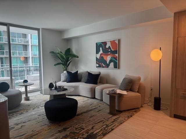 77 SE 5th St # 2708, Miami, FL 33131 photo 6