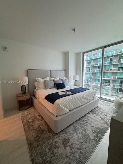 77 SE 5th St # 2708, Miami, FL 33131 photo 12
