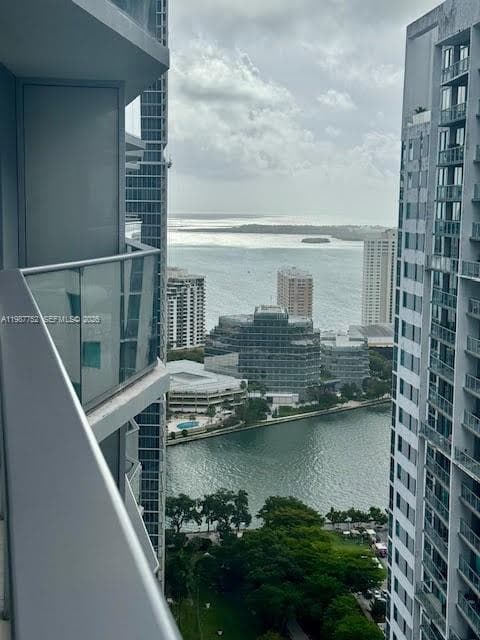 77 SE 5th St # 2708, Miami, FL 33131 photo 8