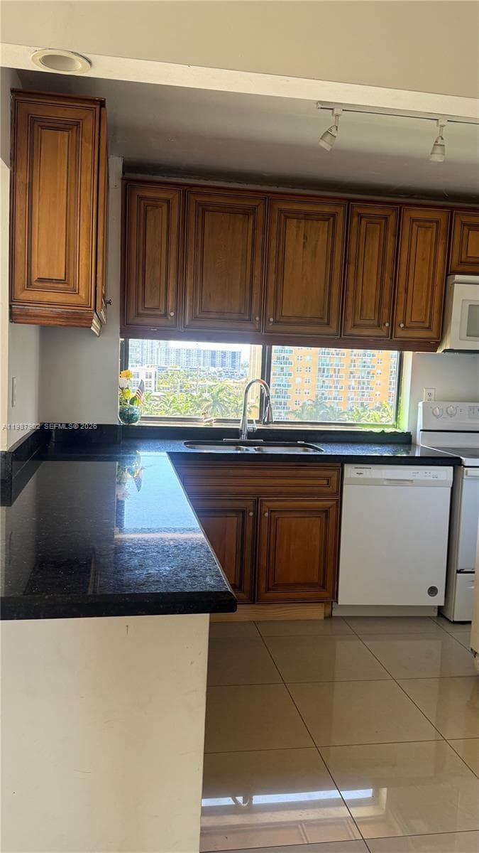 17021 N Bay Rd # 1015, Sunny Isles Beach, FL 33160 photo 9