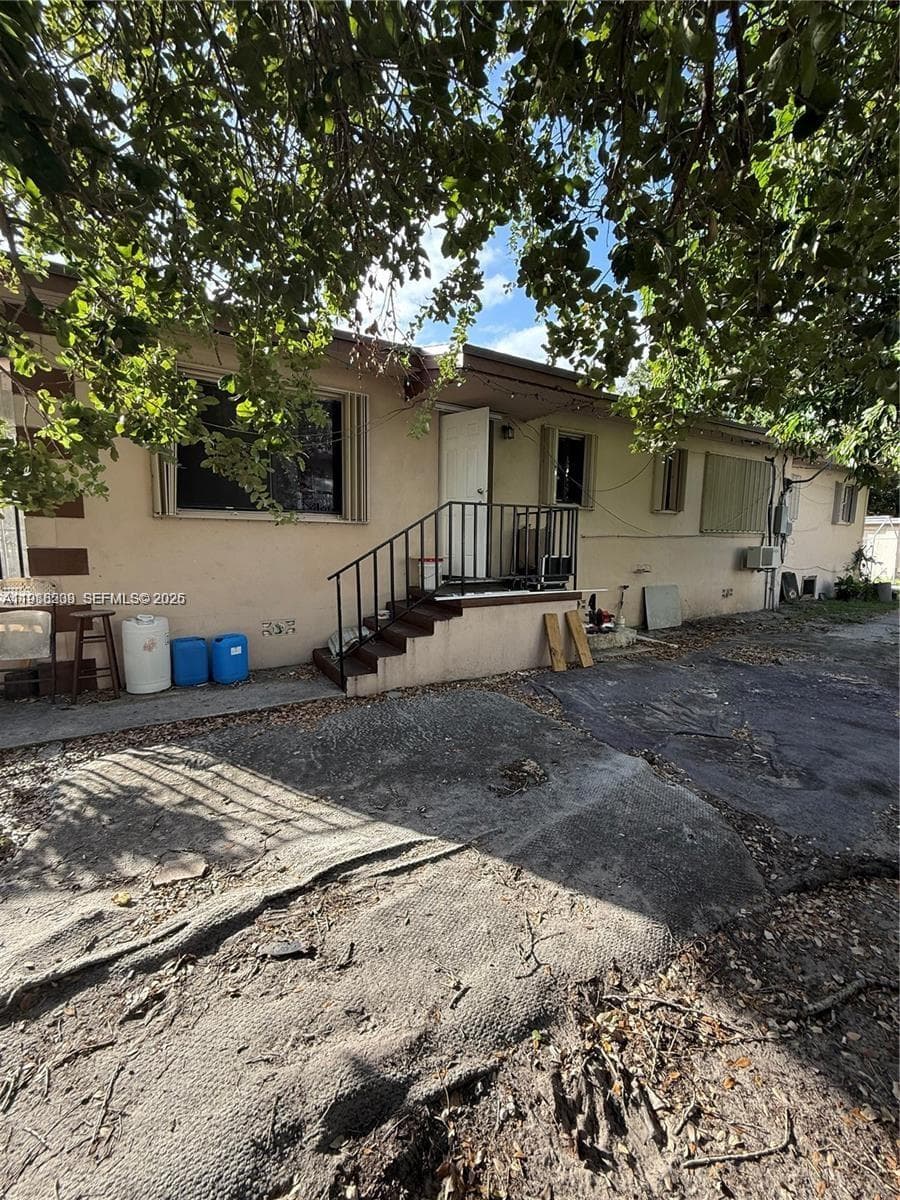 551-553 NE 133rd St, North Miami, FL 33161 photo 6