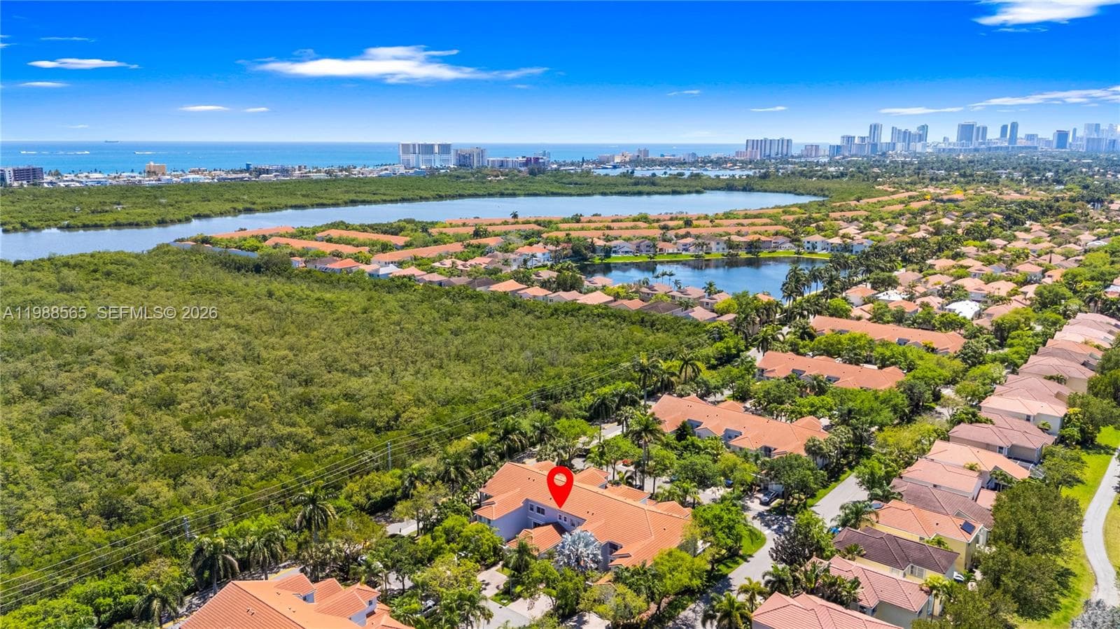 1120 Canella Ln, Hollywood, FL 33019