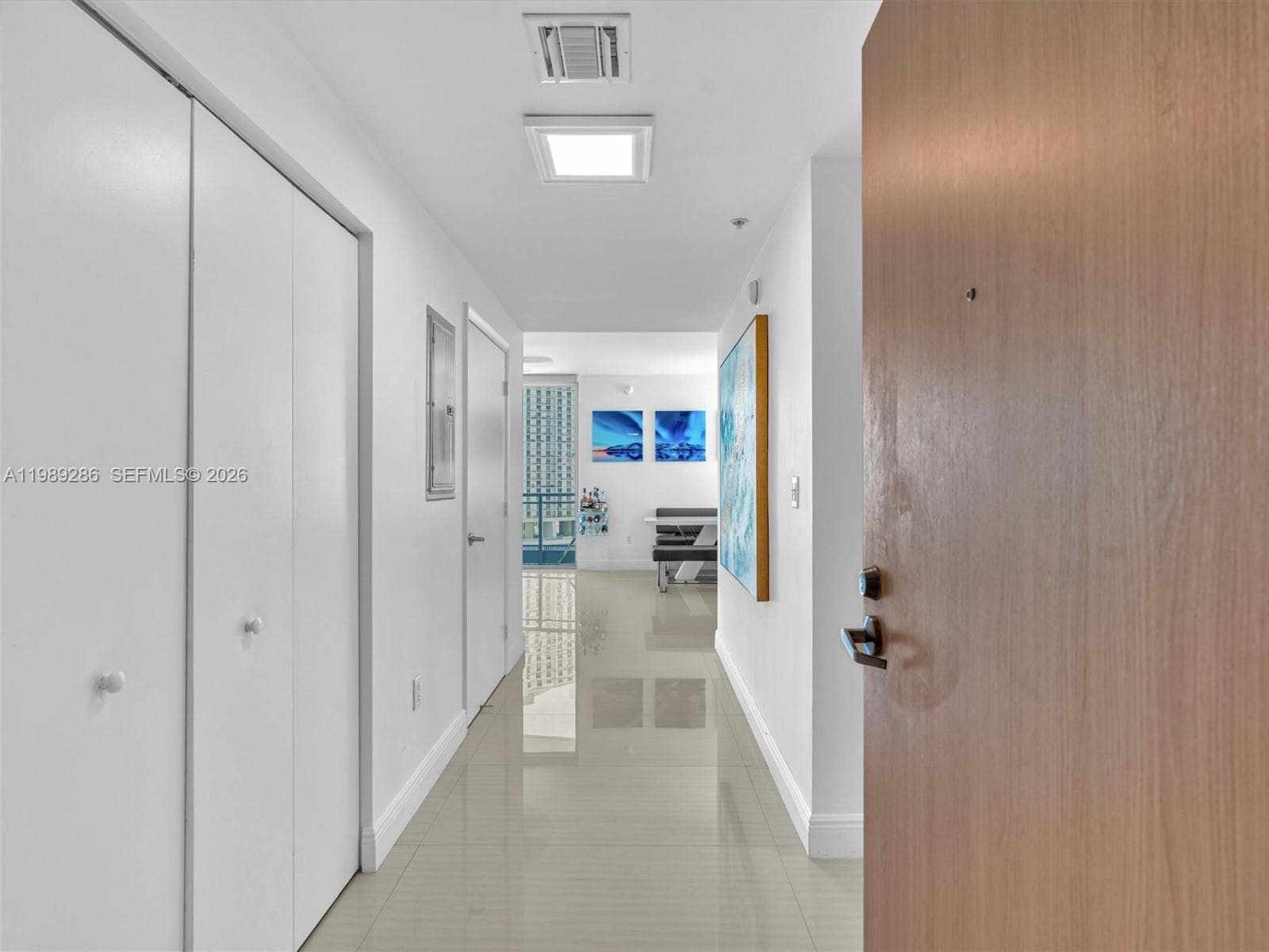 90 SW 3rd St # 2013, Miami, FL 33130 photo 8