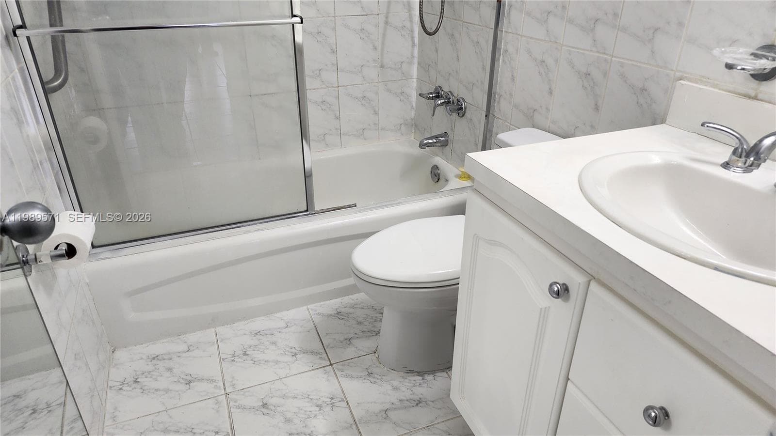 9405 W Flagler St # D204, Miami, FL 33174 photo 9