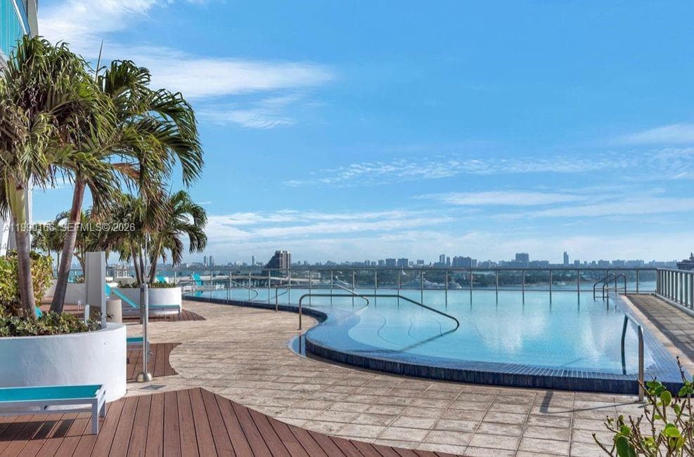 888 Biscayne Blvd # 1810, Miami, FL 33132 photo 6