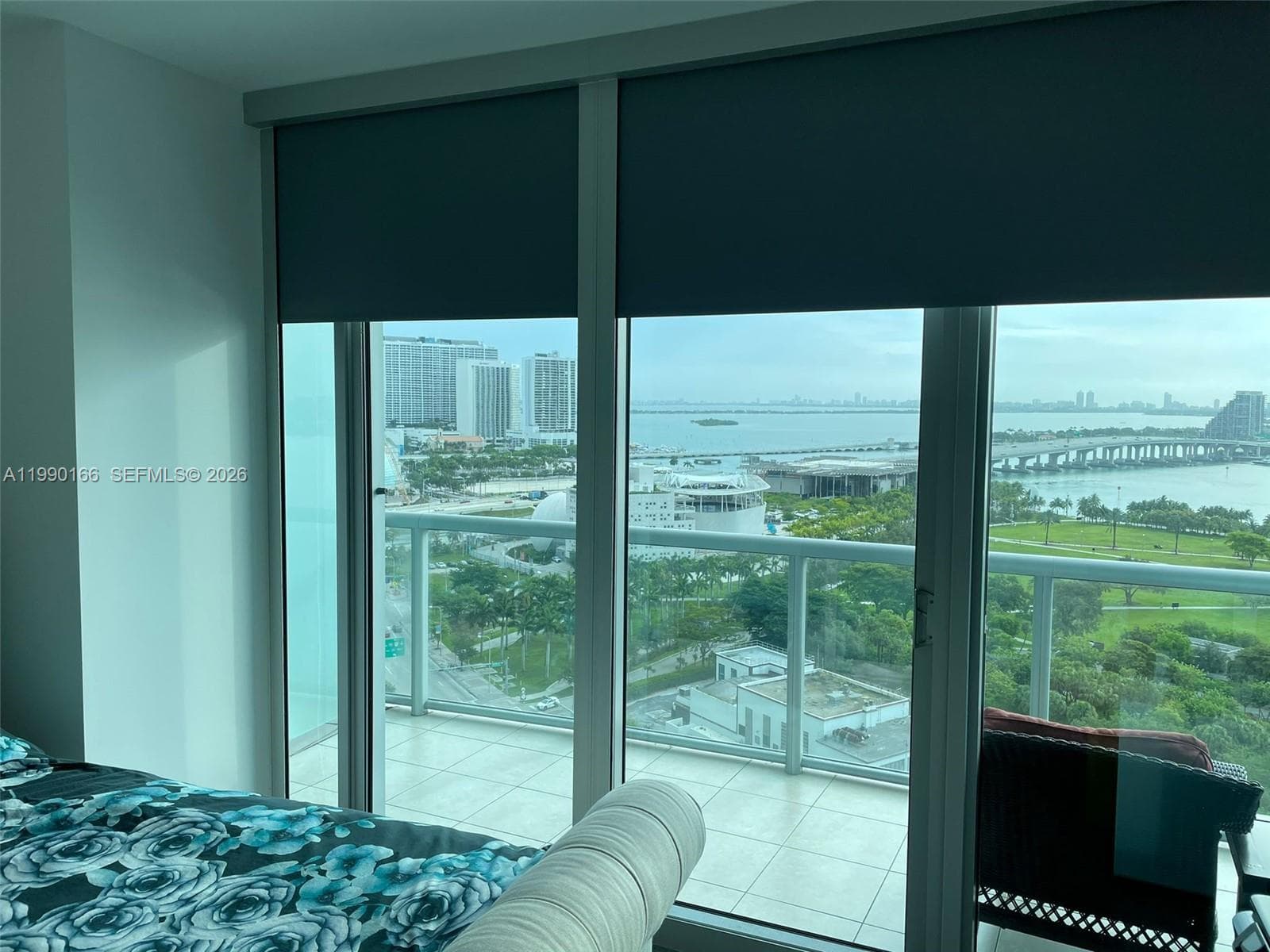 888 Biscayne Blvd # 1810, Miami, FL 33132 photo 11