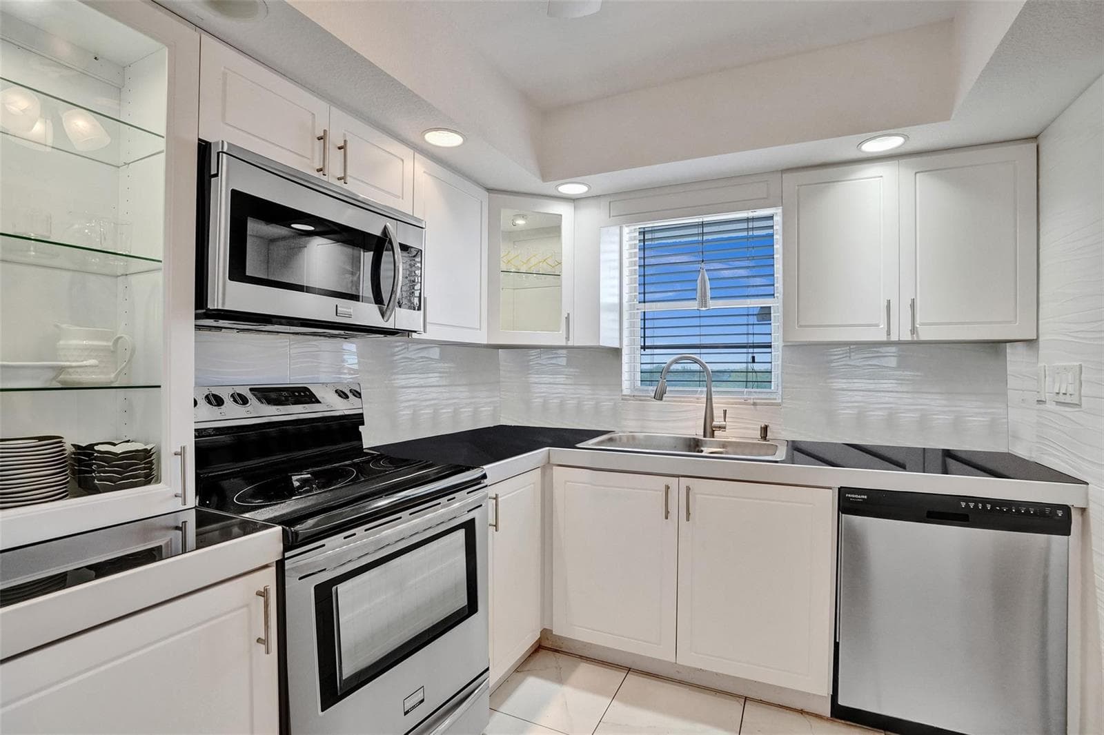 5860 NW 44th Street # 603, Lauderhill, FL 33319 photo 11