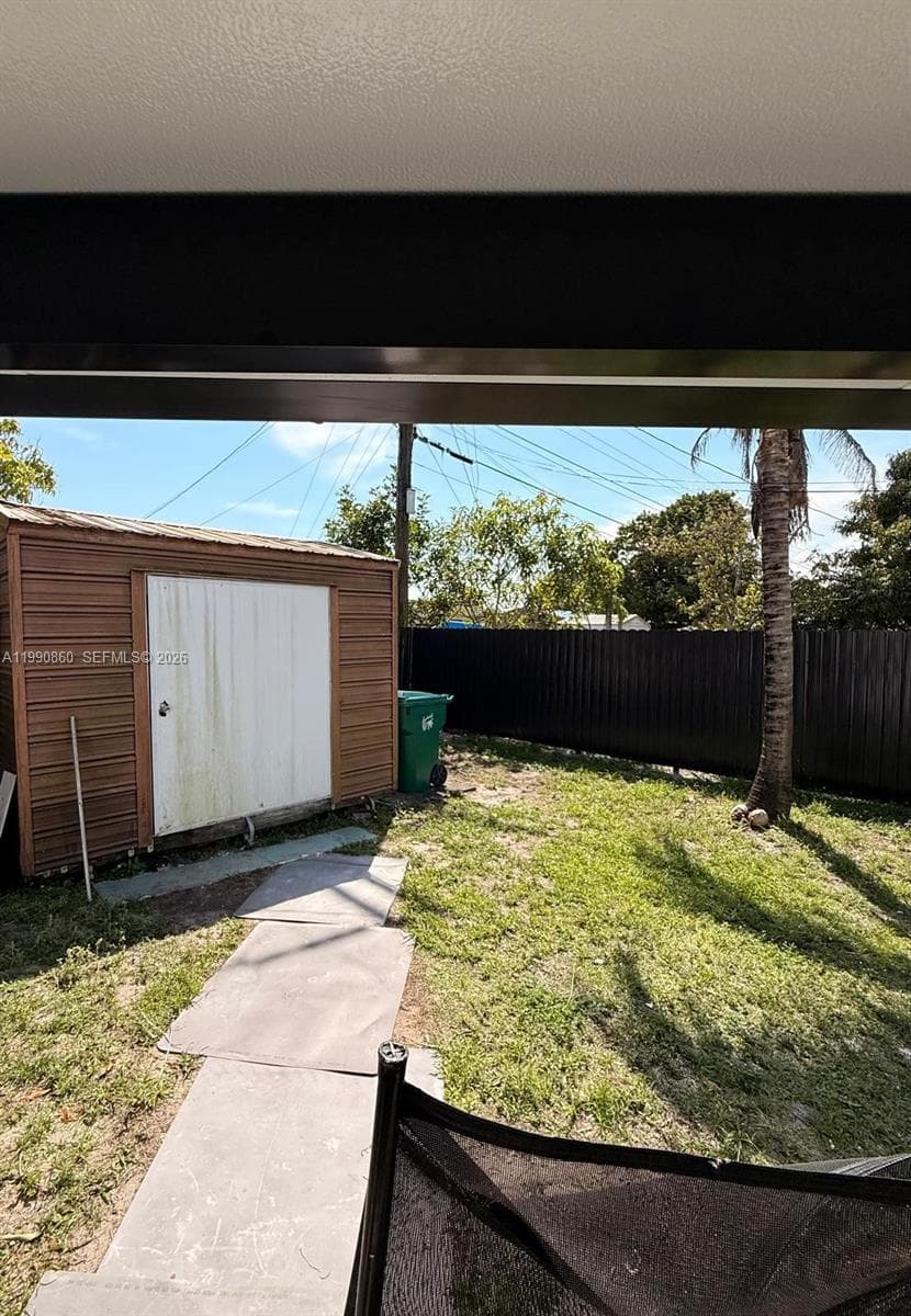4900 NW 14th St, Lauderhill, FL 33313 photo 8