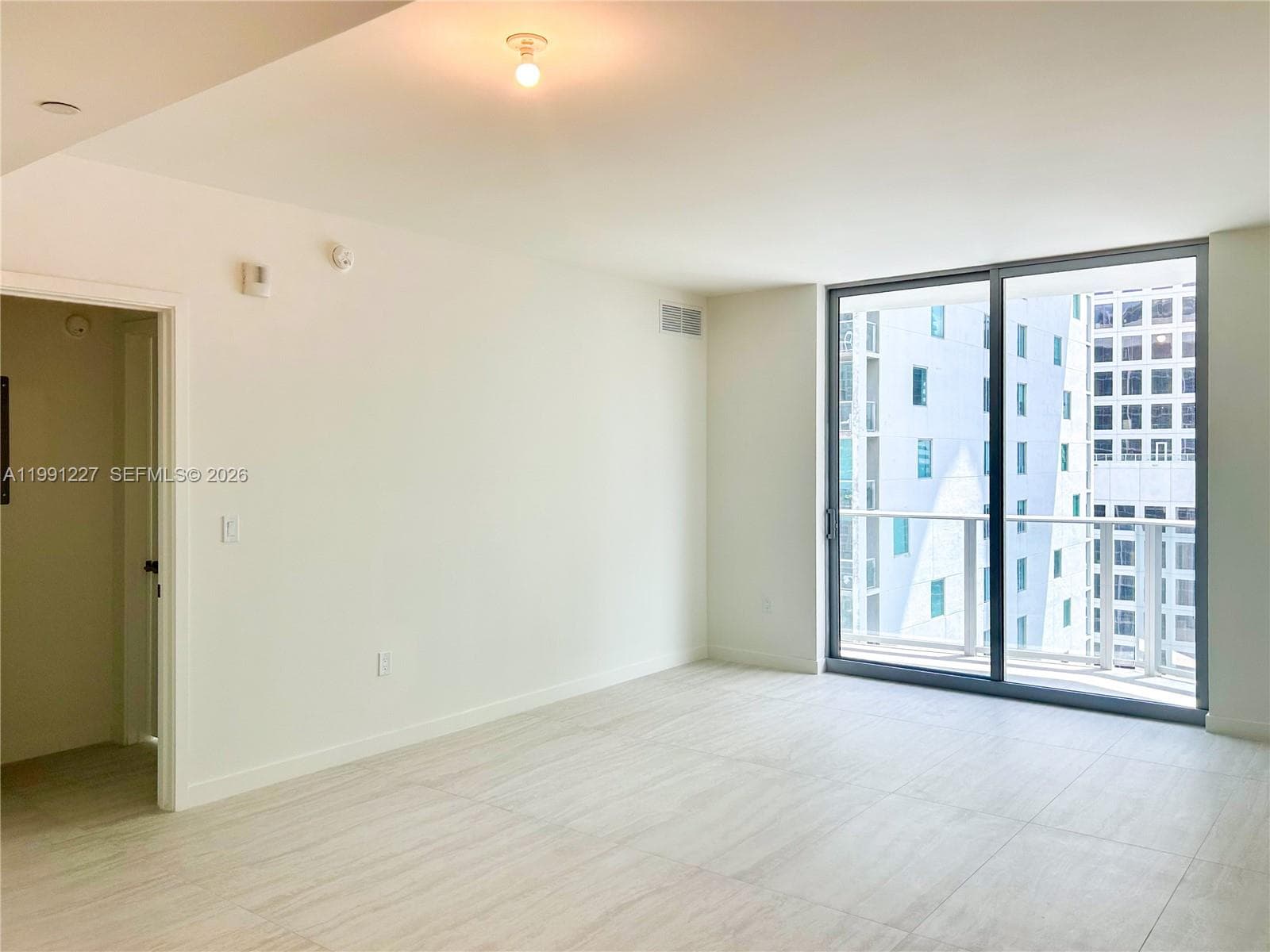 77 SE 5TH ST. # 3614, Miami, FL 33131 photo 9