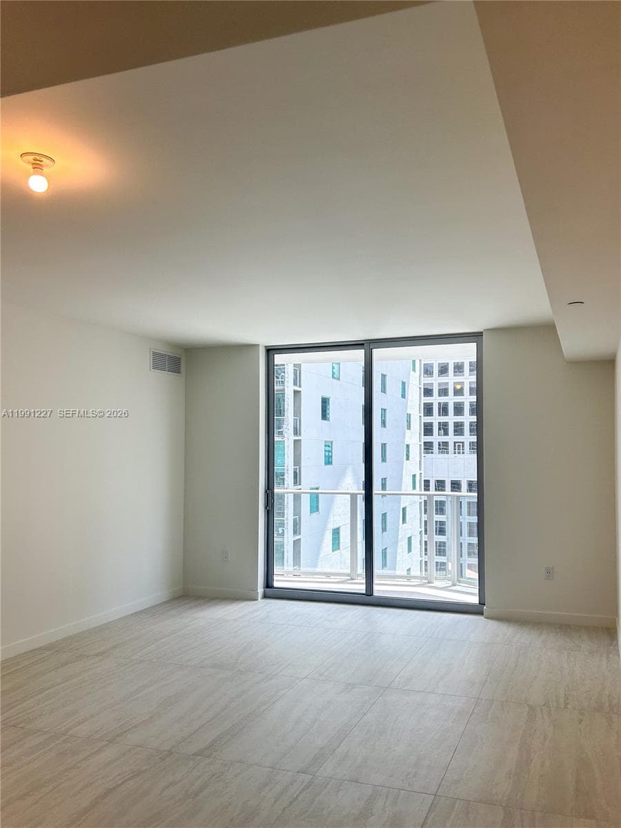 77 SE 5TH ST. # 3614, Miami, FL 33131 photo 10