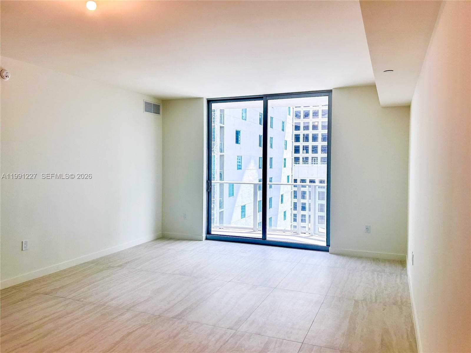 77 SE 5TH ST. # 3614, Miami, FL 33131 photo 11