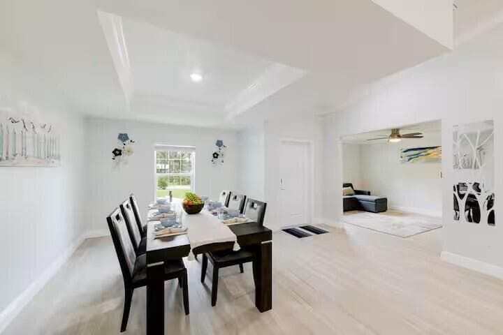 11038 Persimmon Boulevard, West Palm Beach, FL 33411 photo 12