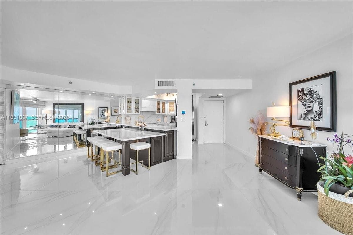 6767 Collins Ave # 1110, Miami Beach, FL 33141 photo 9