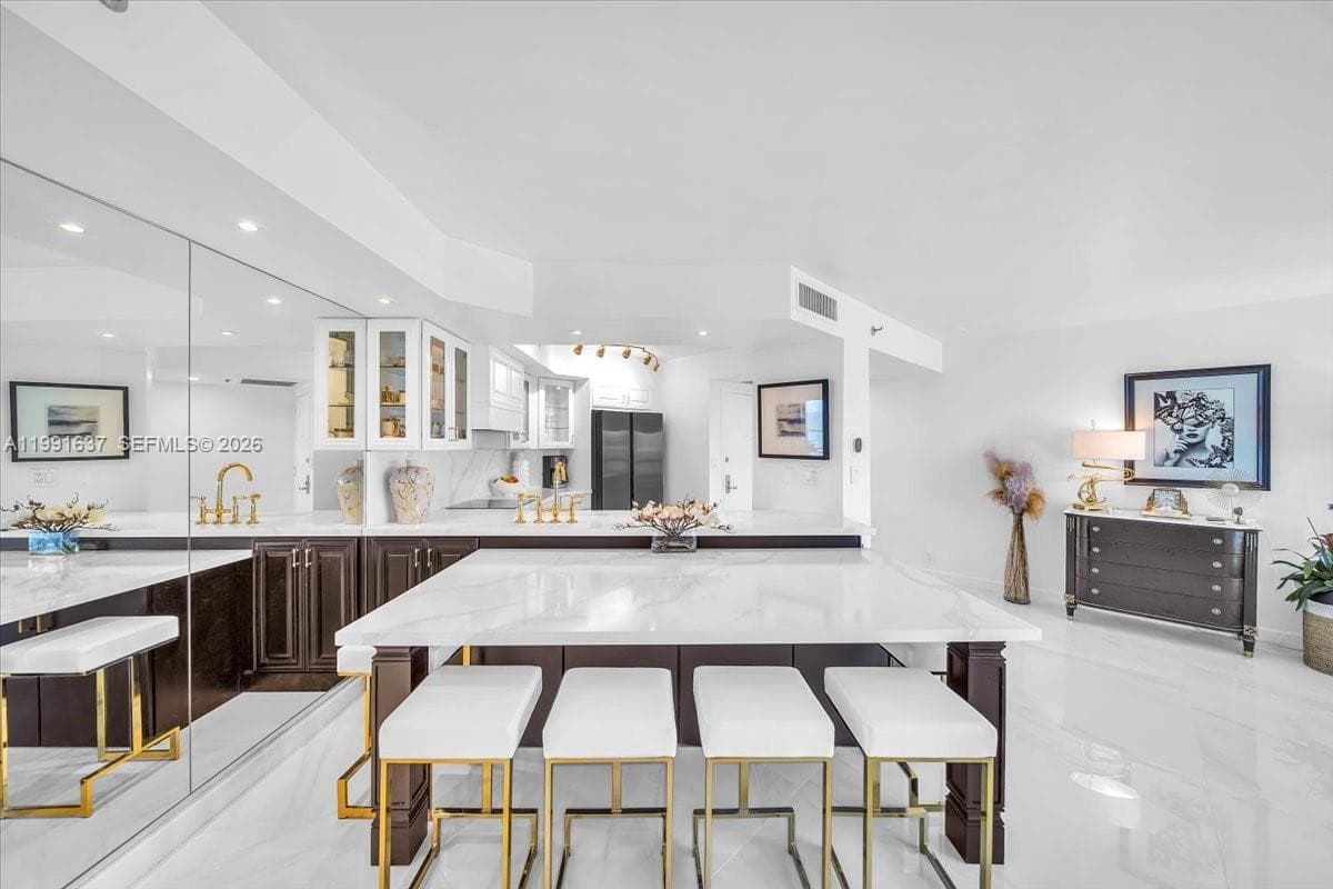 6767 Collins Ave # 1110, Miami Beach, FL 33141 photo 11