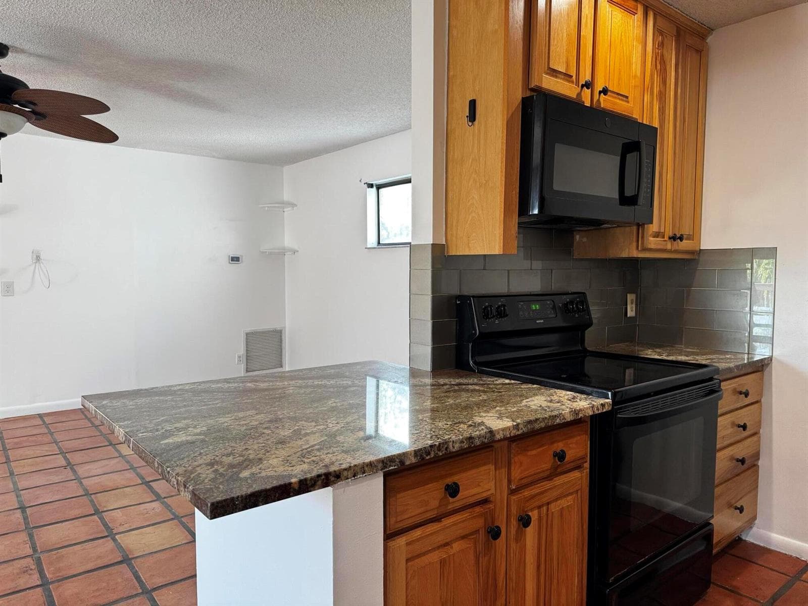 24 Crossings Circle # H, Boynton Beach, FL 33435 photo 9