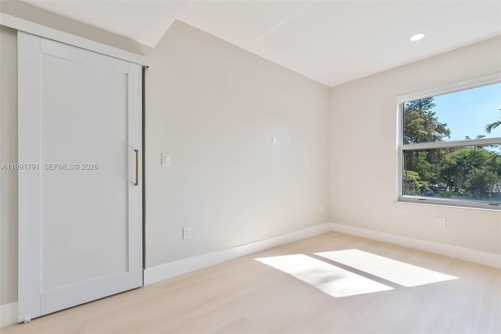 694 NE 76th St # 6, Miami, FL 33138 photo 13