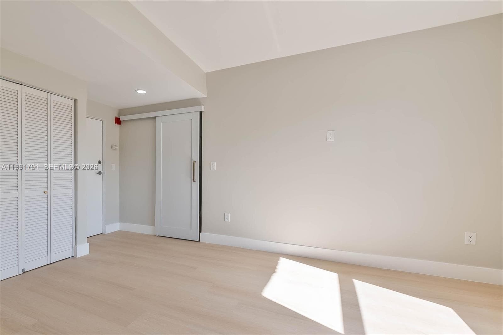 694 NE 76th St # 6, Miami, FL 33138 photo 11