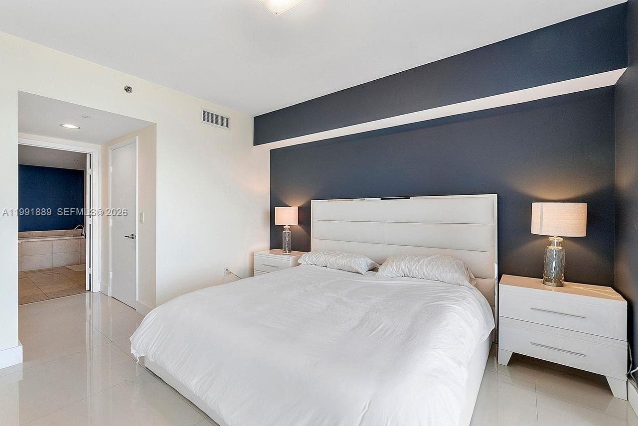 465 Brickell Ave # 3905, Miami, FL 33131 photo 6