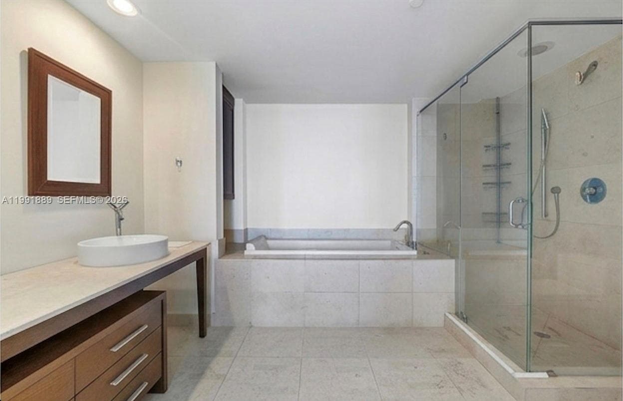 465 Brickell Ave # 3905, Miami, FL 33131 photo 7
