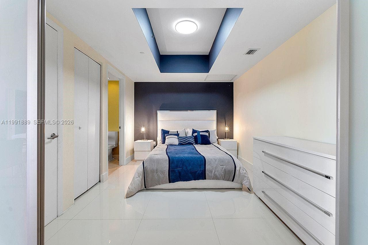 465 Brickell Ave # 3905, Miami, FL 33131 photo 10