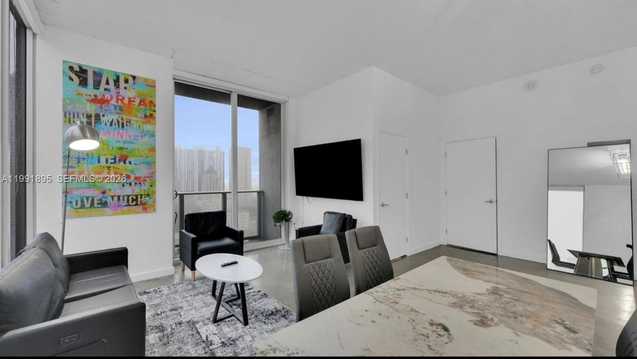 151 SE 1st St # 2411, Miami, FL 33131 photo 7