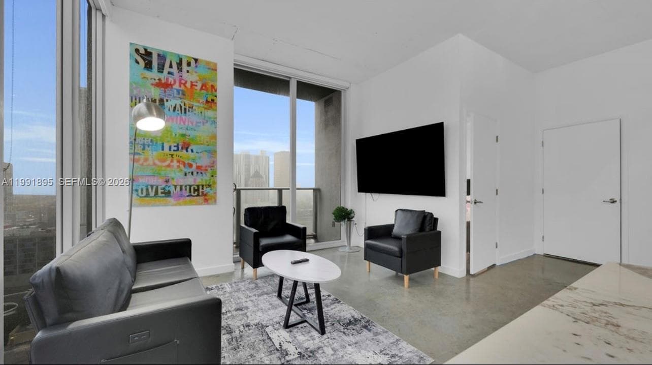 151 SE 1st St # 2411, Miami, FL 33131 photo 8