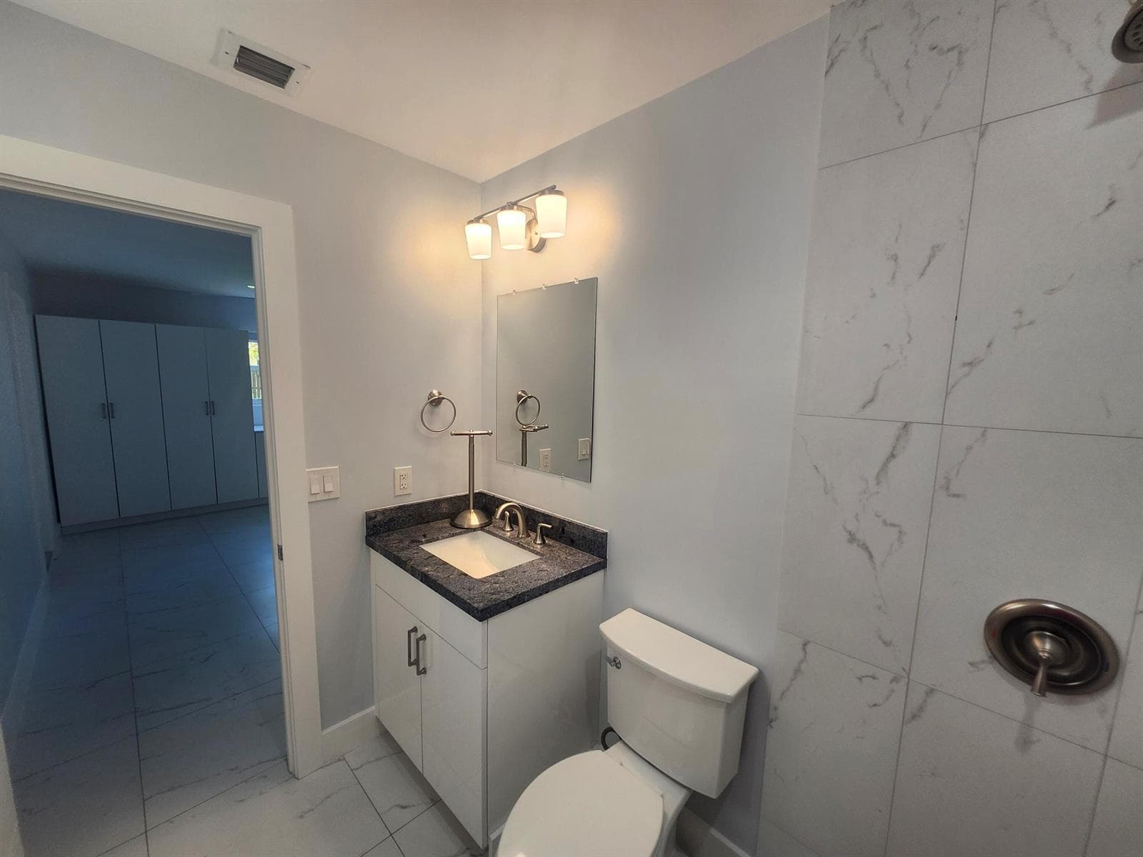 511 N 60th Way # East Apartment, Hollywood, FL 33024 photo 13