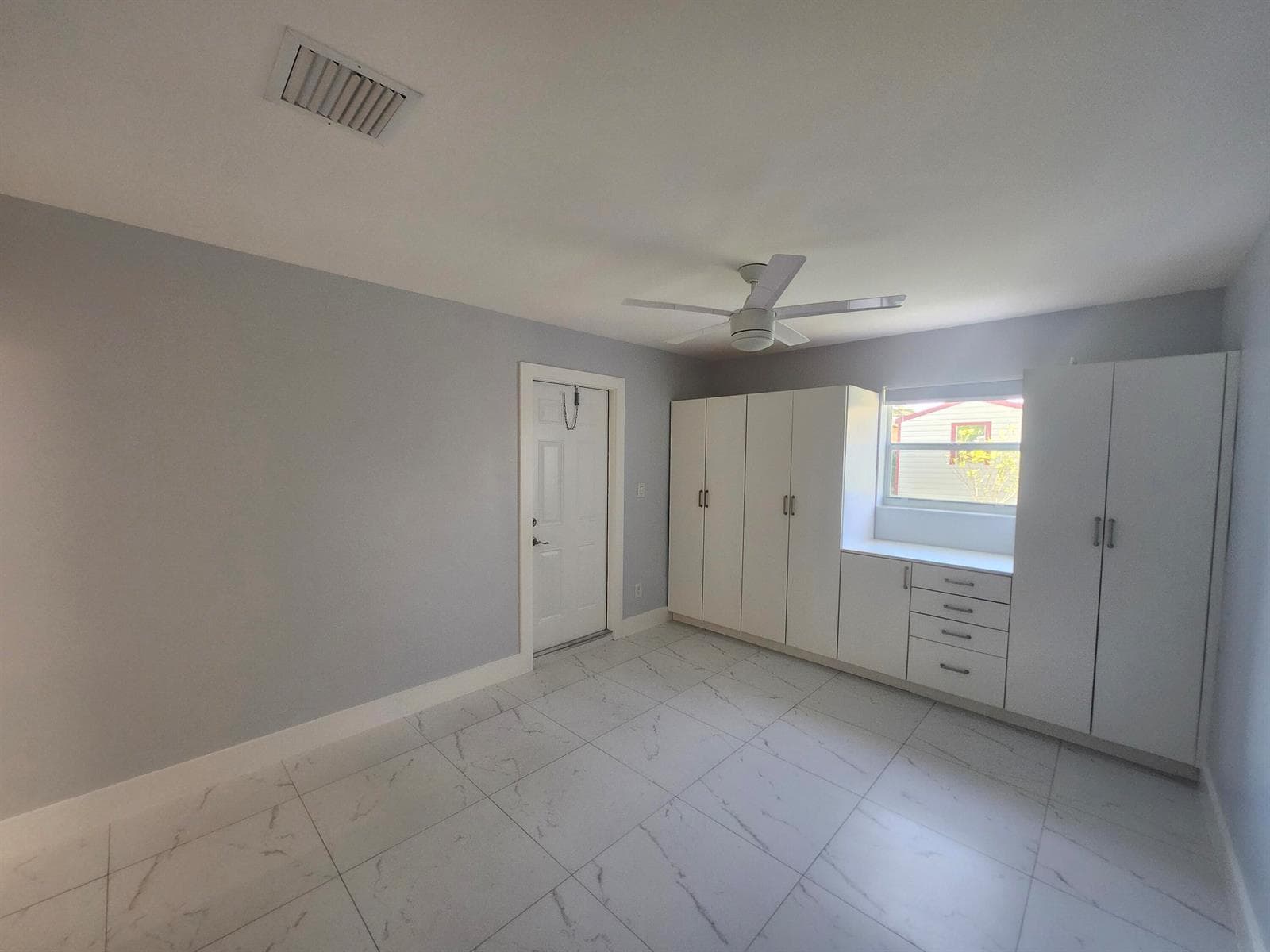 511 N 60th Way # East Apartment, Hollywood, FL 33024 photo 9