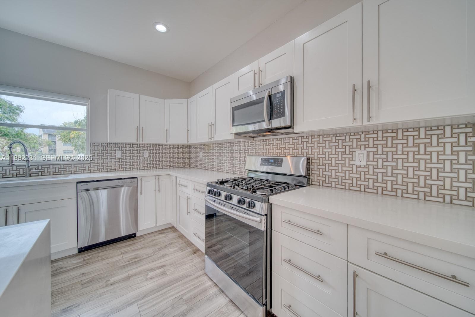 15261 SW 108th Ter, Miami, FL 33196 photo 8