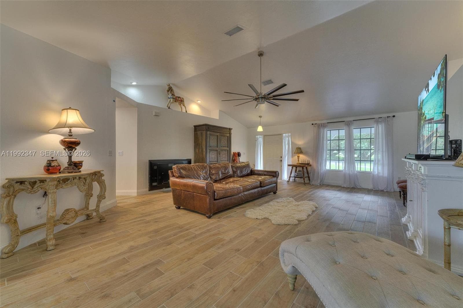 1270 Riverbend Drive, La Belle, FL 33935 photo 6