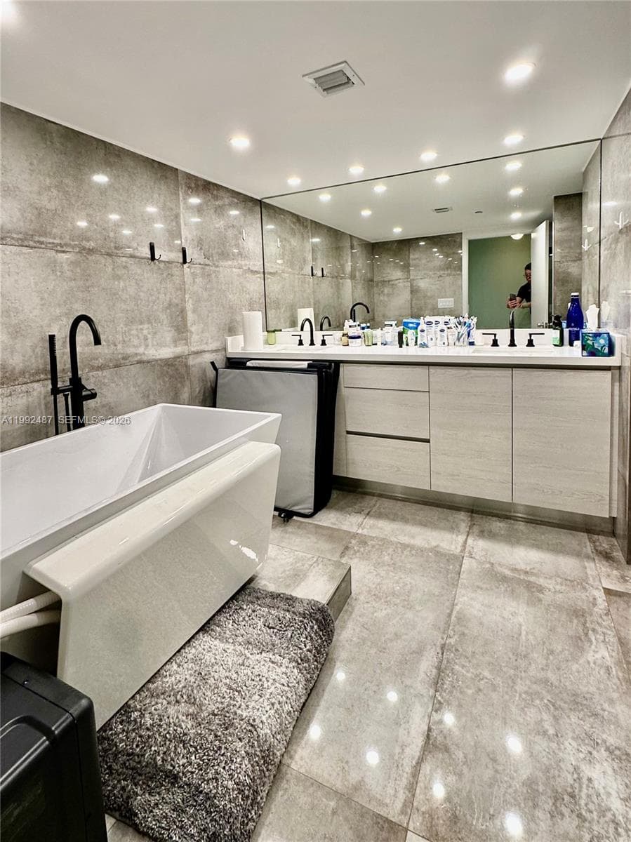 19667 Turnberry Way # 22E, Aventura, FL 33180 photo 11