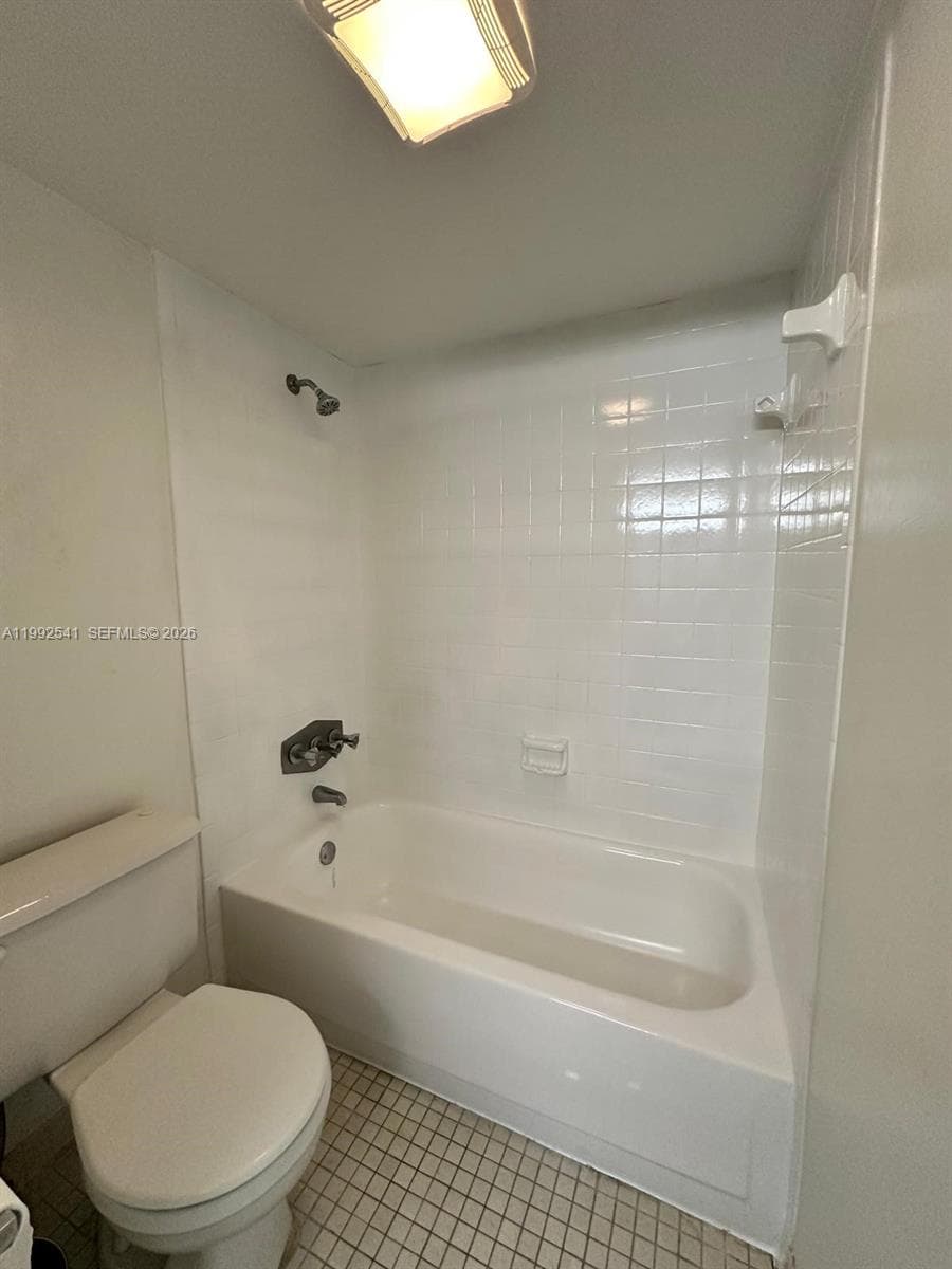 4848 NW 24th Ct # 309, Lauderdale Lakes, FL 33313 photo 6