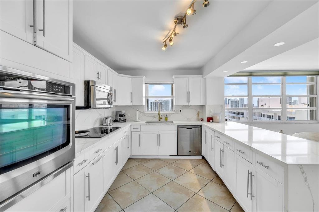 2750 NE 183rd Street # 2202, Aventura, FL 33160 photo 10