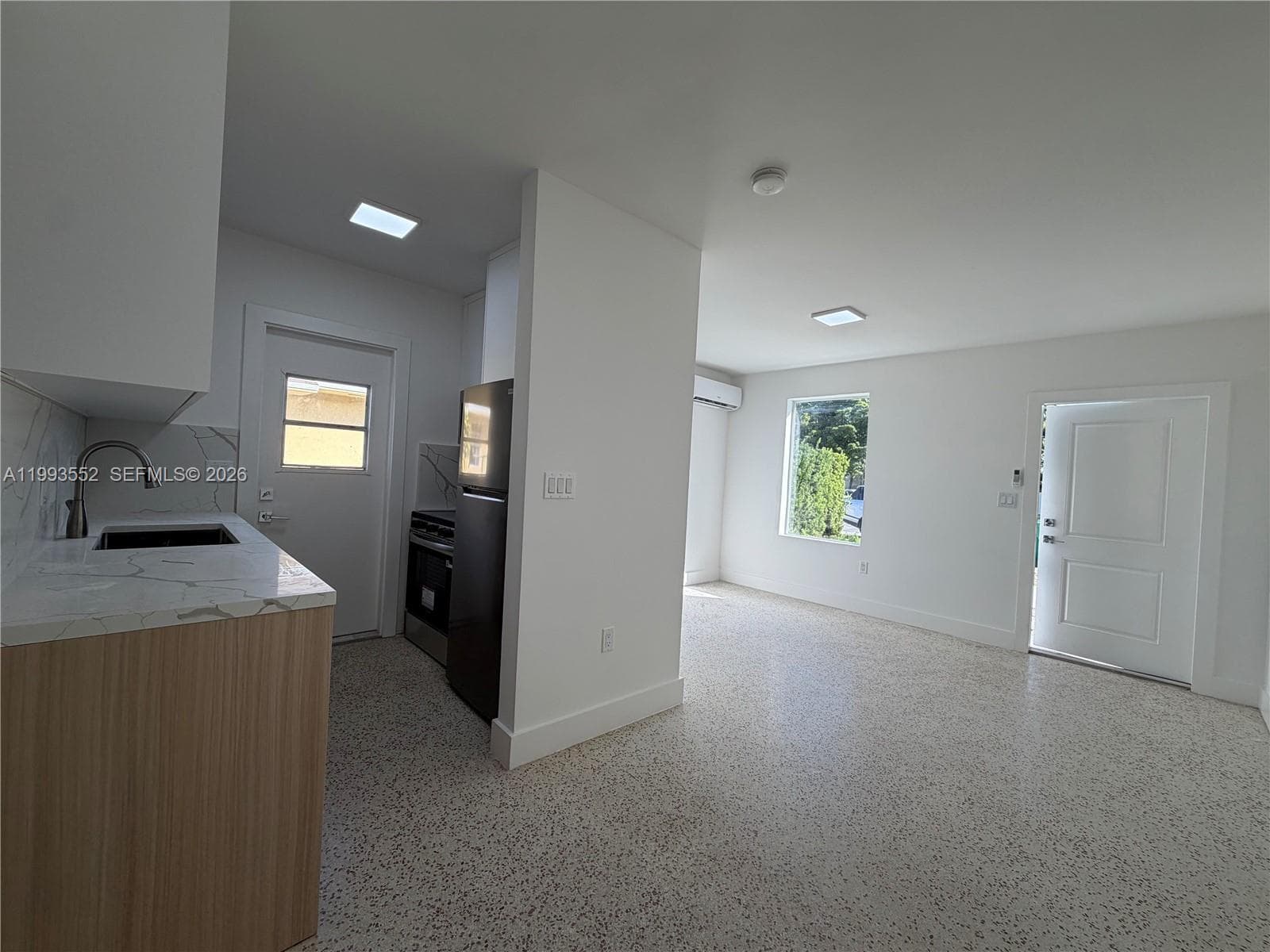 2784 SW 31st Pl, Miami, FL 33133 photo 7