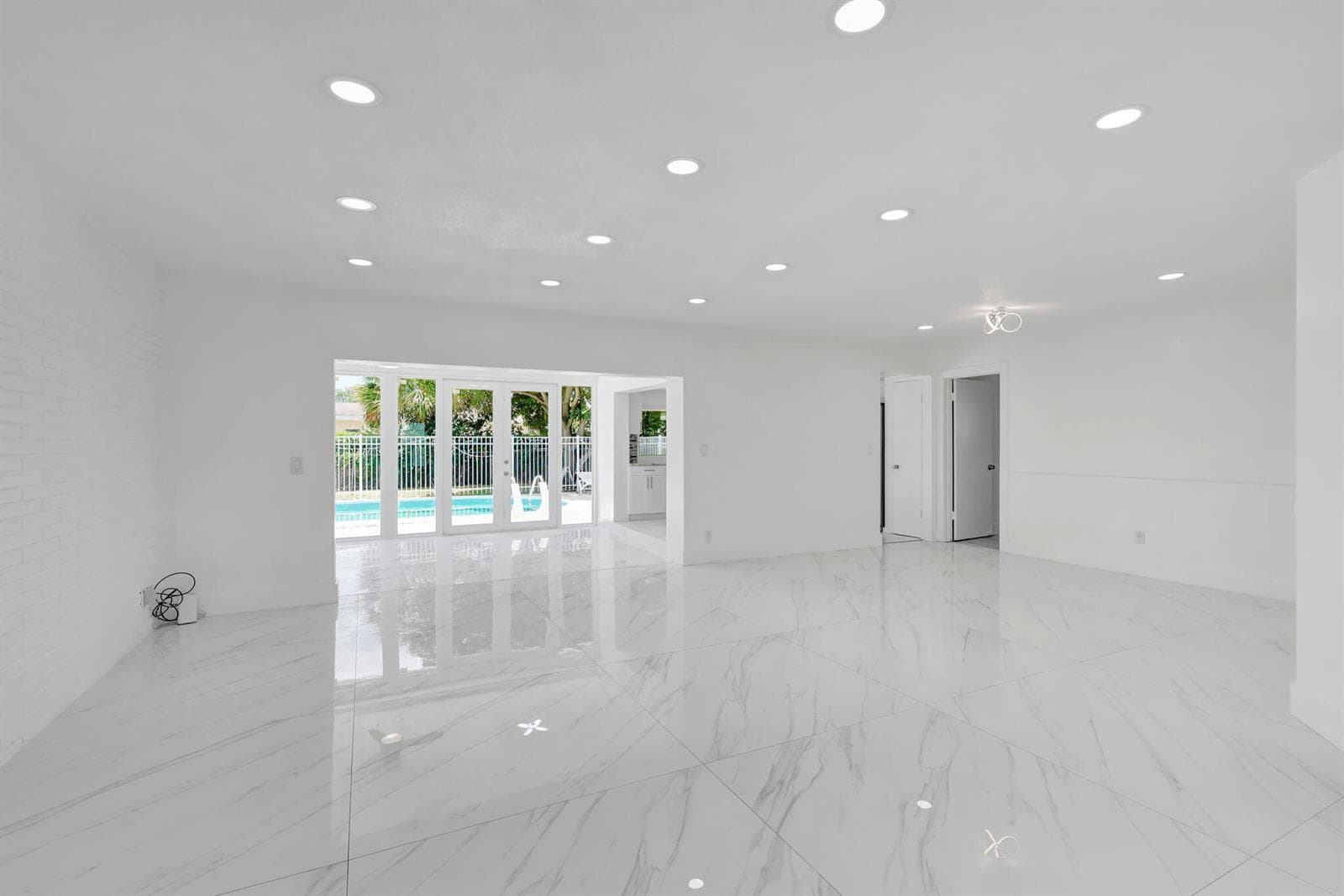 334 SW 13th Avenue, Boynton Beach, FL 33435 photo 11