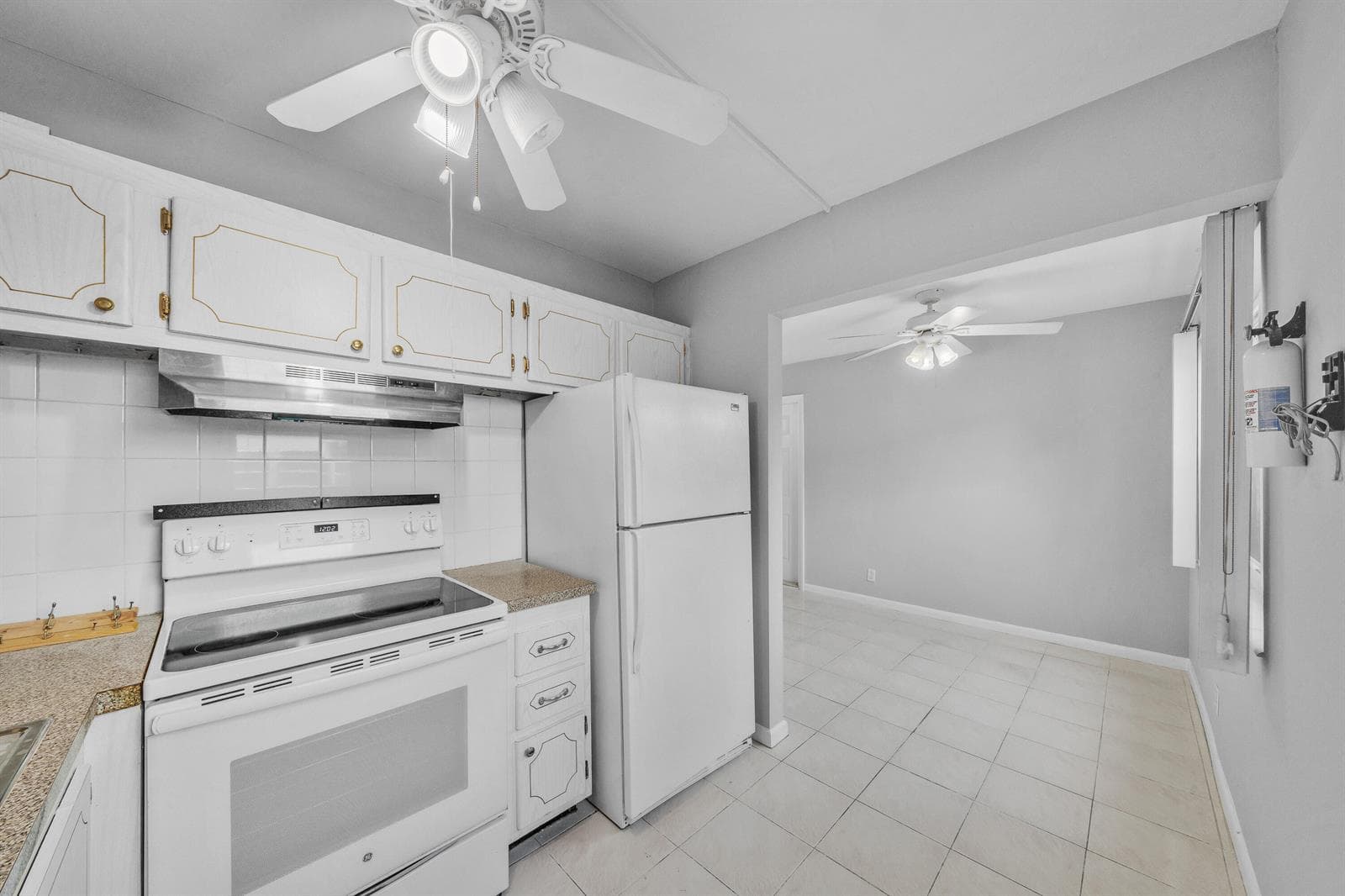 49 Hastings # D, West Palm Beach, FL 33417 photo 11