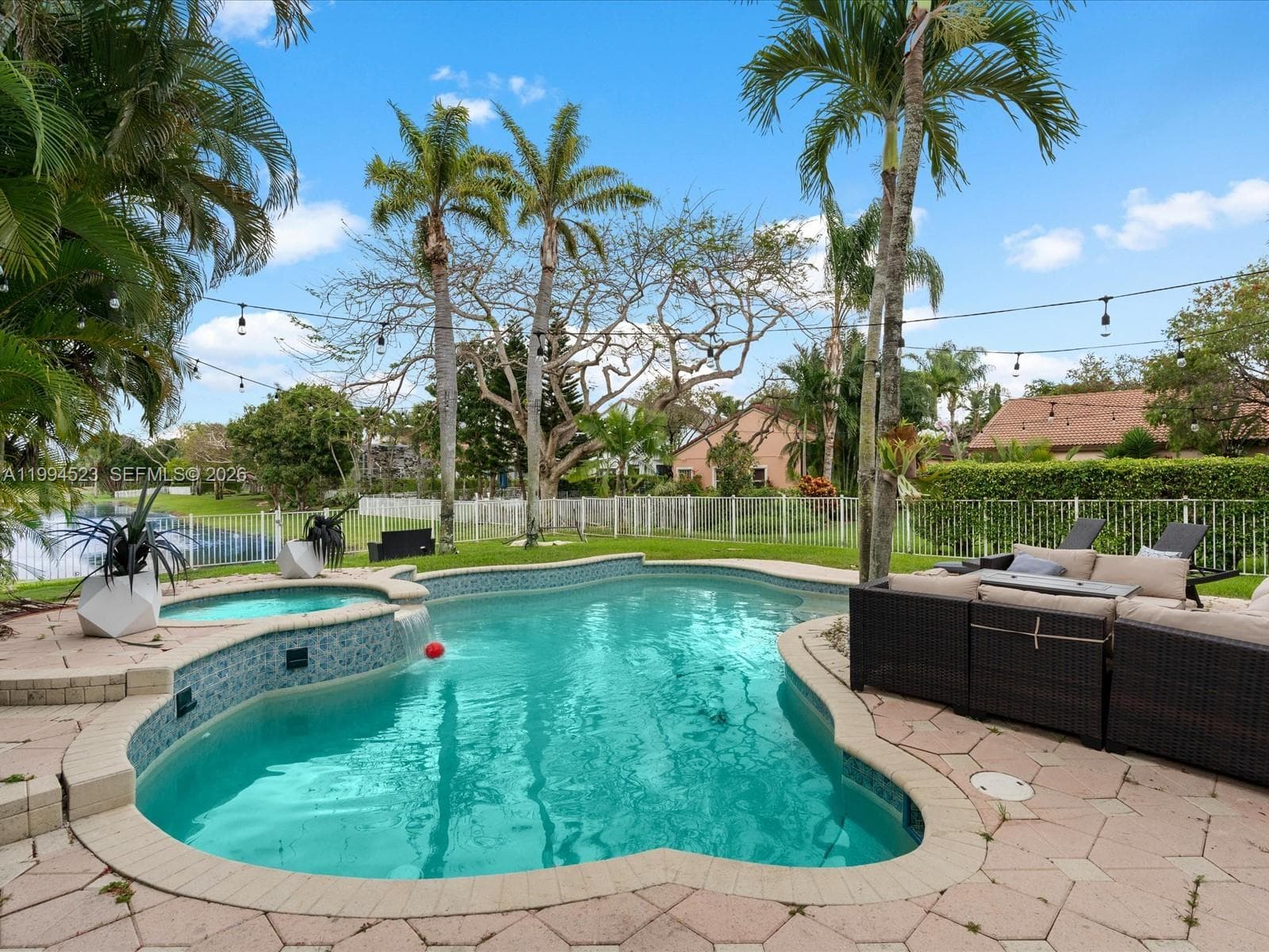 1607 SW 157th Ave, Pembroke Pines, FL 33027 photo 8