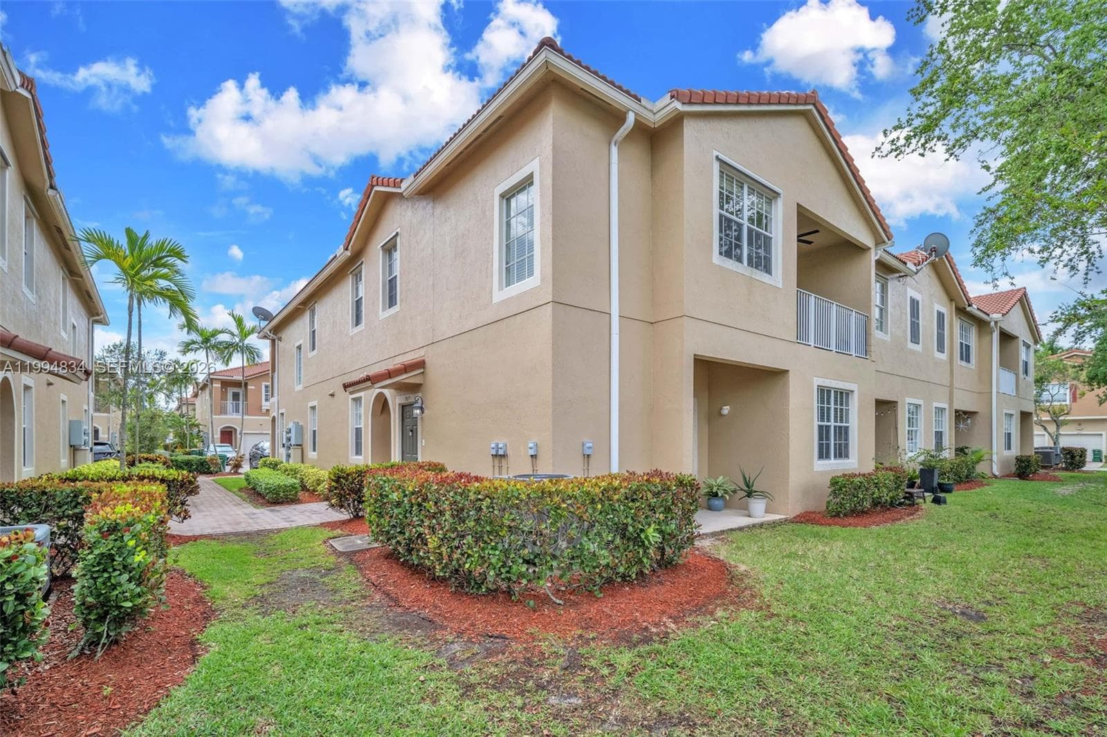 9075 Preston Pl # 9075, Tamarac, FL 33321 photo 2