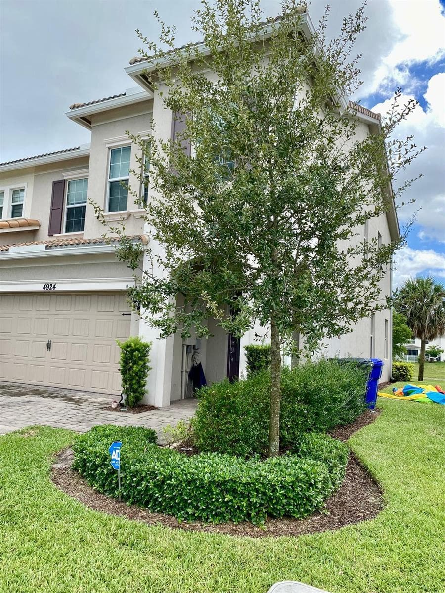 4924 Greenway Drive, Hollywood, FL 33021 photo 8