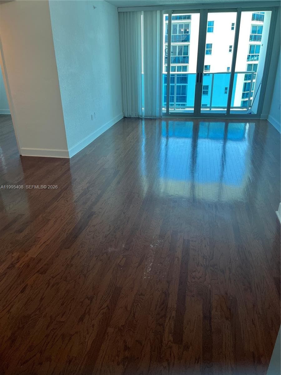 7501 E Treasure Dr # 8A, North Bay Village, FL 33141 photo 7
