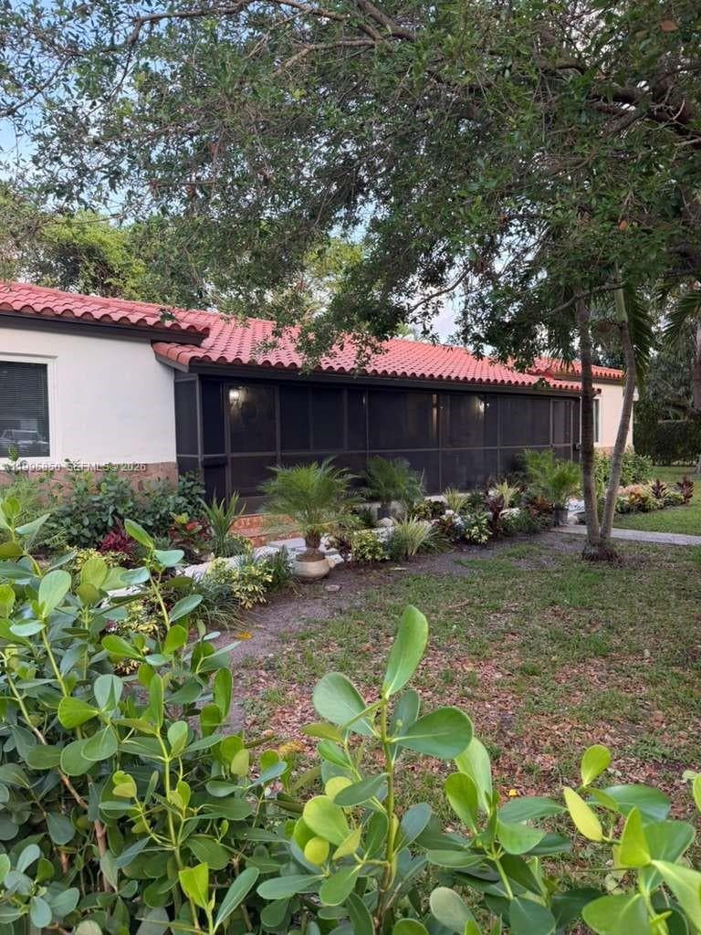 11201 NE 10th Ave # 11201, Biscayne Park, FL 33161 photo 9