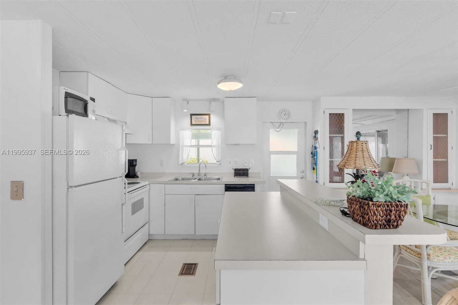 812 S Silver Cir, Key Largo, FL 33037 photo 8