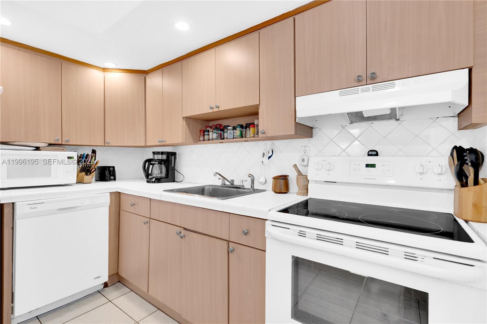 6133 SW 62nd Ter, South Miami, FL 33143 photo 13